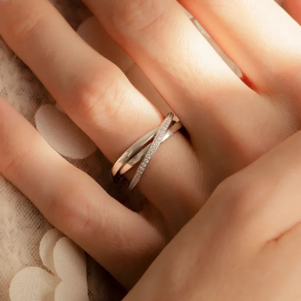 Ponte Vecchio Lanza 925 sterling zilveren ring met zirkonia stenen